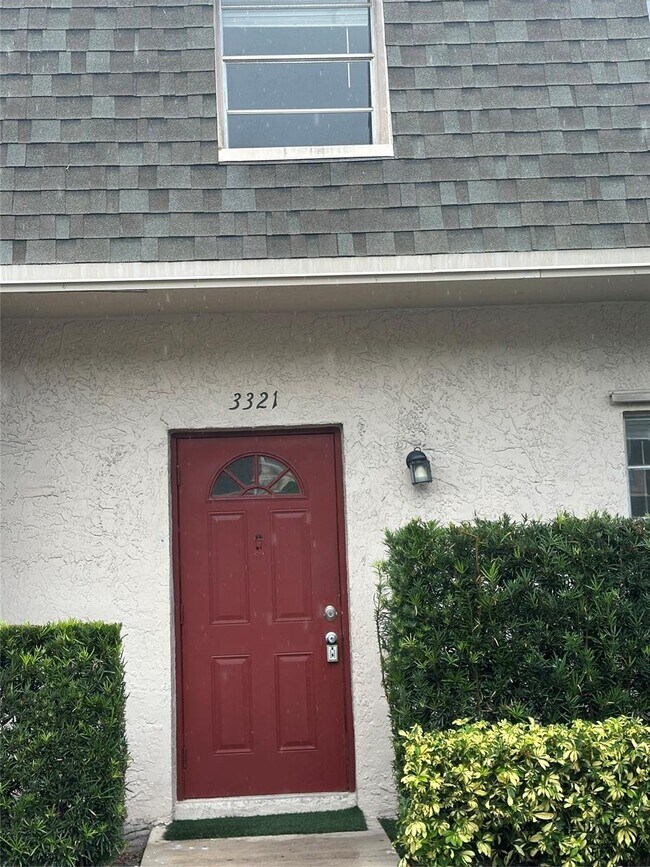 Photo - 3321 Quail Close