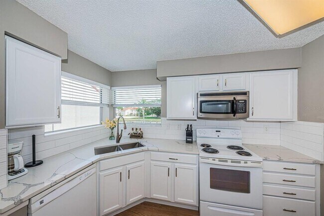 6077 Bahia Del Mar Blvd S Unit 221