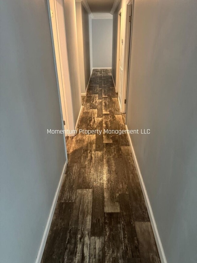 Photo - 2452 Ayerswood Dr