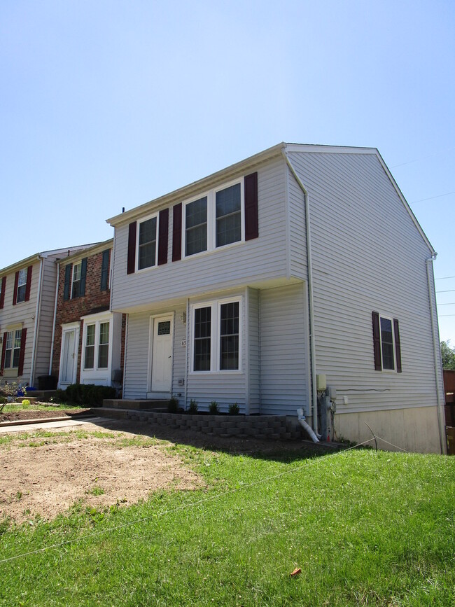 Gorgeous 4BR/2BA EOG Townhome in Elkridge! - Gorgeous 4BR/2BA EOG Townhome in Elkridge!