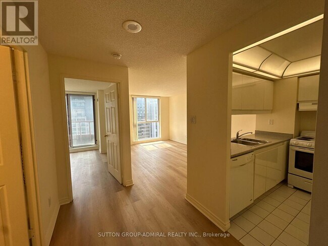 Photo - 736 Bay St. Unit 3102