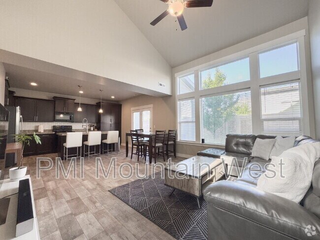 Building Photo - 12702 Stone Heights Dr Rental