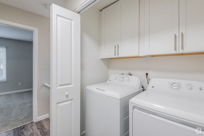 2BR, 2BA