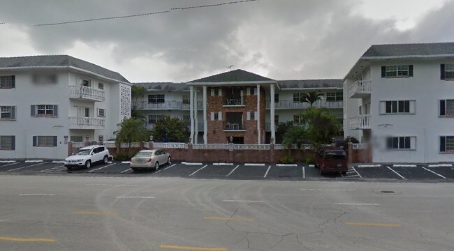 Foto principal - Colonial Manor East Apartments