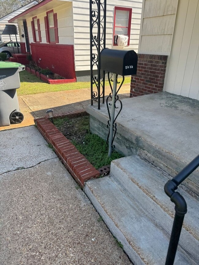 Photo - 4261 Boyce Ave