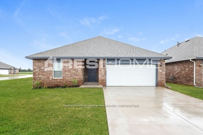 Building Photo - 1130B Round Leaf Rd
