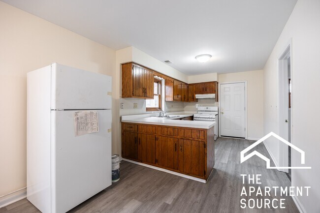 Photo - 6323 W Fullerton Ave Unit 3