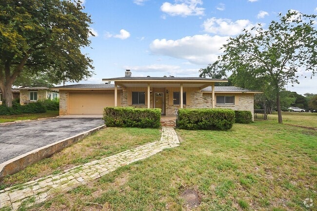 Building Photo - Charming 2-Bed Retreat Near Landa Park & t... Rental