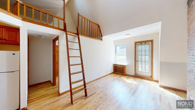 Building Photo - 317 W 107th St Unit PHA Rental