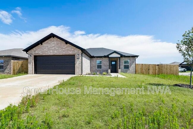 Building Photo - 210 Williams ct