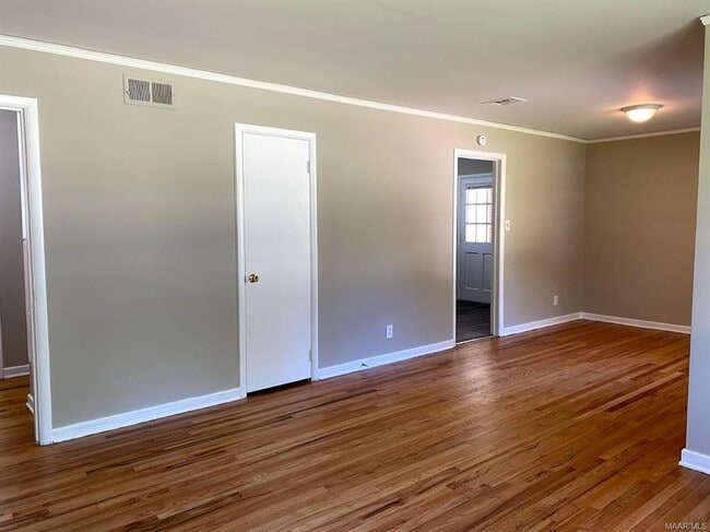 Photo - 940 Green Ridge Ct