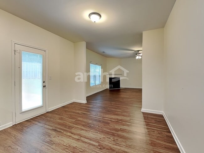 Photo - 2311 Foxy Dr