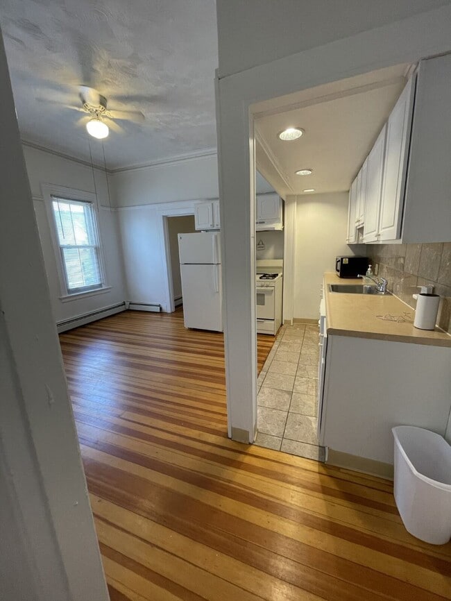 Photo - 339-343 Thayer St