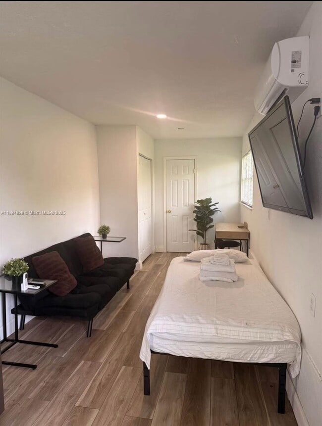 Building Photo - 7170 NW 24th Pl Rental