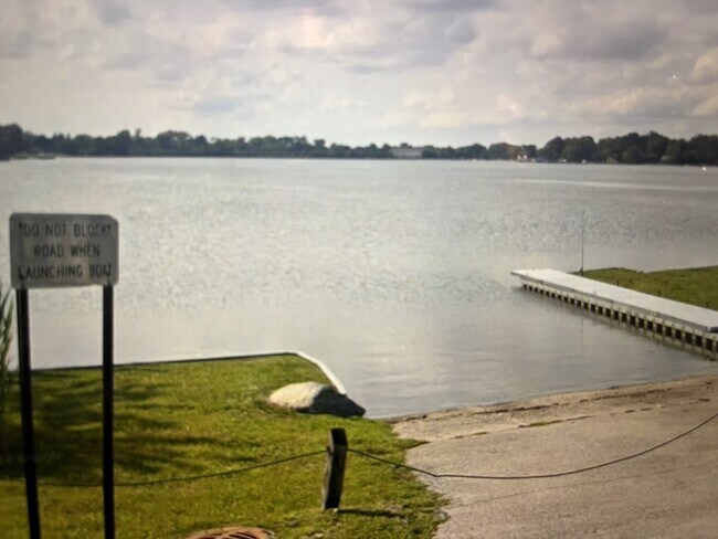 Photo - 33458 N Evergreen Dr
