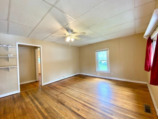 Photo - Cozy West Asheville Home with Fence