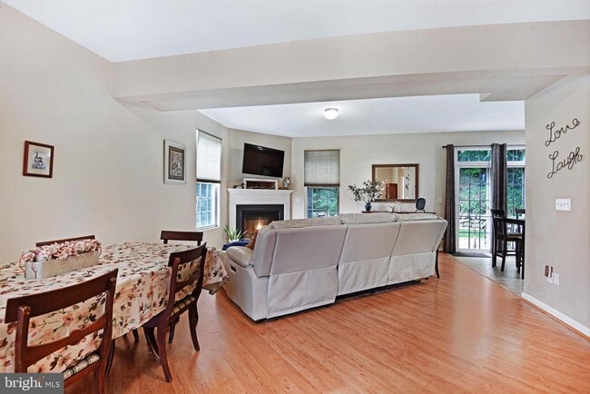 Photo - 856 Bayview Dr