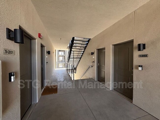 Photo - 5801 S Garnet Dr Unit #1-201