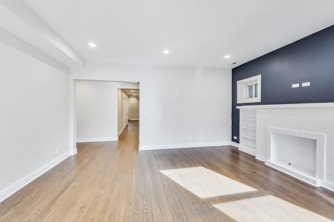 Photo - 6527 N Newgard Ave Unit 2