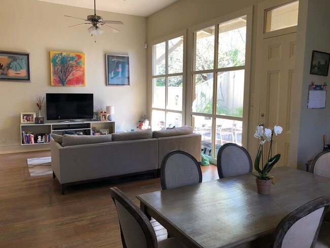 1303 Peniston St Unit 1303