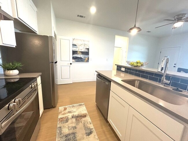 Photo - 1796 Riverview Dr Unidad - H2