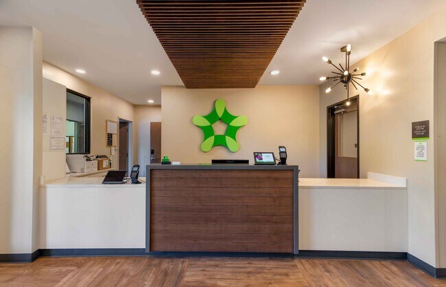 Furnished Studio-Atlanta - Newnan