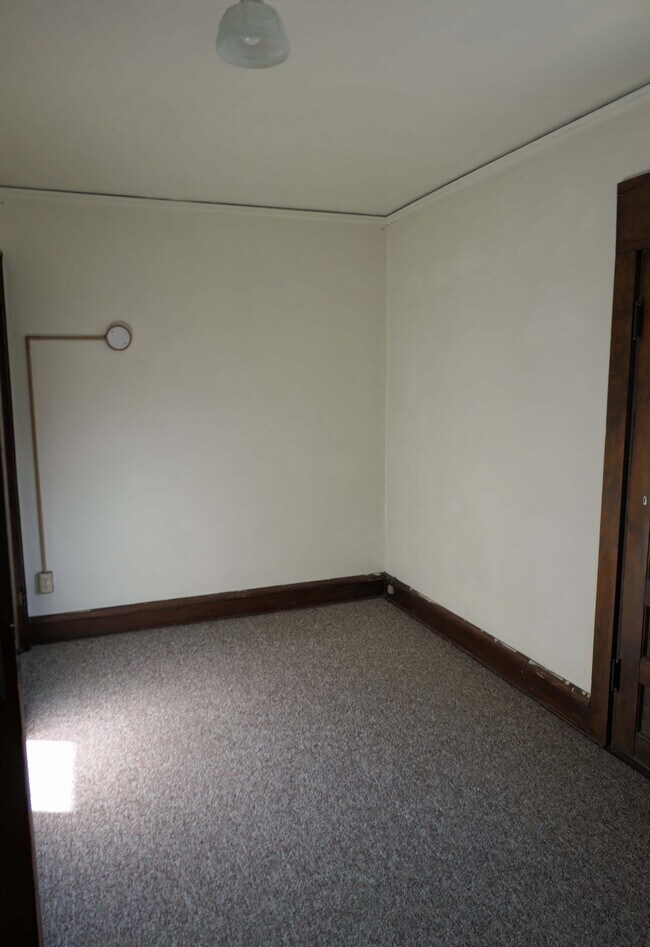 1937 University Ave Unit 1937-2