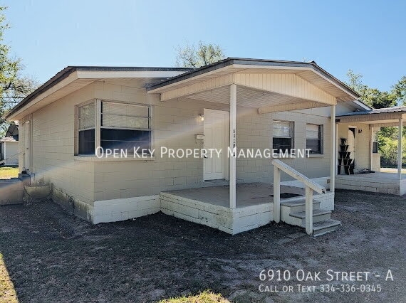 Building Photo - 6910 Oak St Unit A