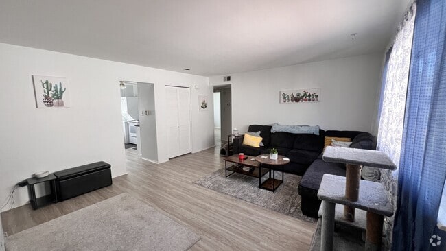 Building Photo - 5310 Godfrey Rd Unit 26 Rental