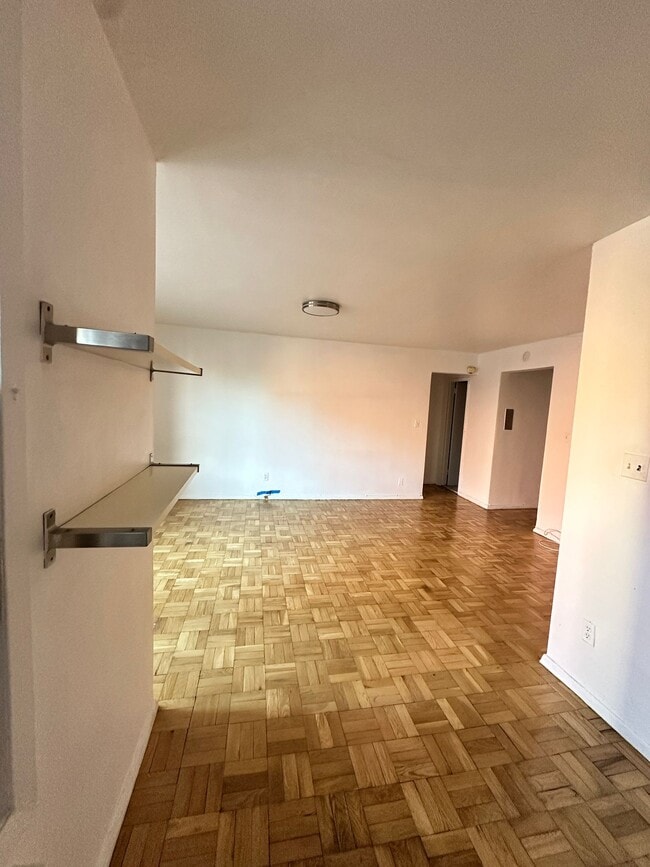 Photo - 2534 Crescent St Unit 1A