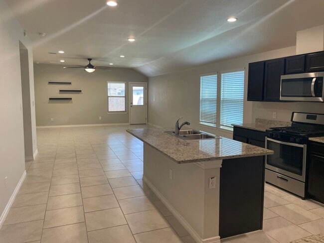 Photo - 2338 Sky Crest Dr