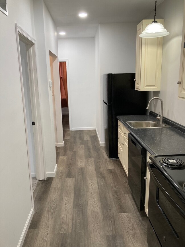 Photo - 333 Ann St Unidad 101