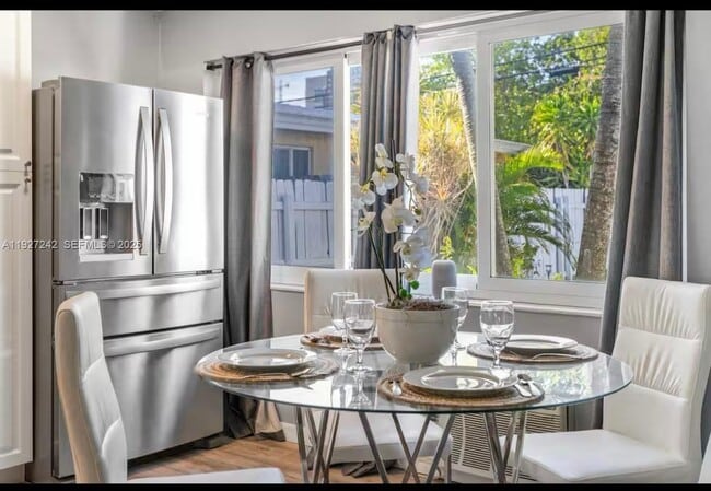 Photo - 420 SE 9th Ct