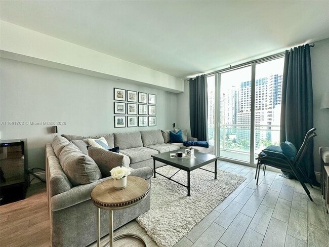 Photo - 950 Brickell Bay Dr Unit 1509