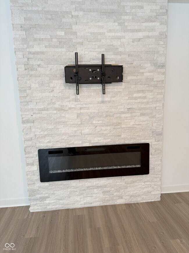 Photo - 6456 Apperson Dr
