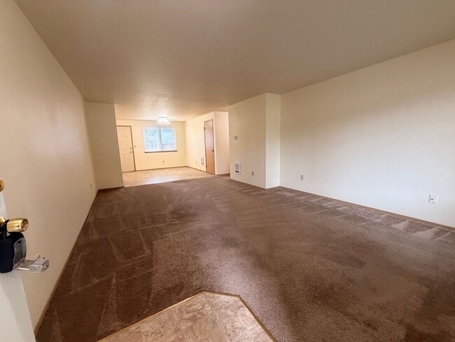 Photo - ESTENSON Unit 2