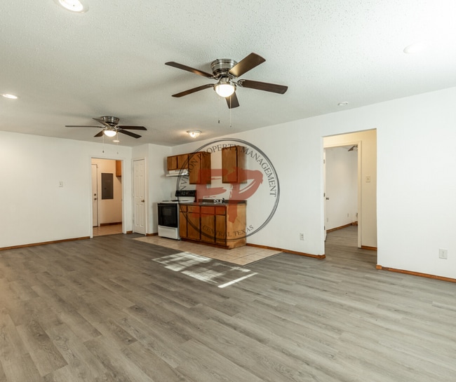 Photo - 140 County Rd 1604