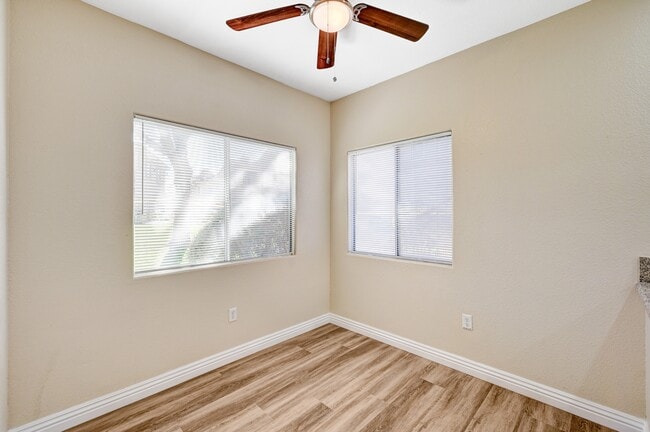 Photo - 1050 E Cactus Ave