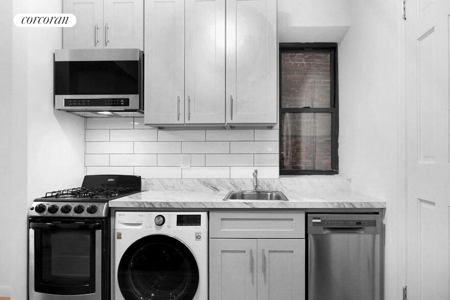Photo - 536 E 82nd St Unit 3C
