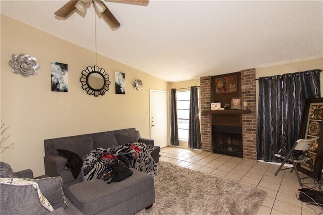 Photo - 11320 Walnut Ridge Dr