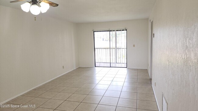 Photo - 1708 University Ln Unidad 508