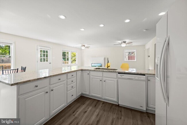 Photo - 500 Fern Rd