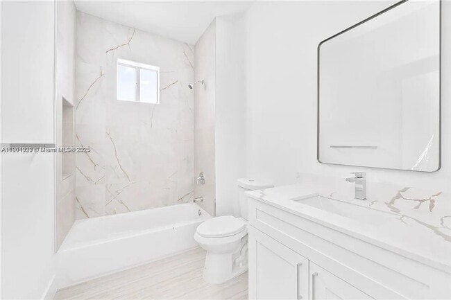 Photo - 10745 SW 217th St