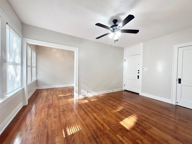 Photo - 1136 Berthea St Unit 01