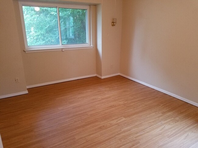 Photo - 821 Briarlane Rd
