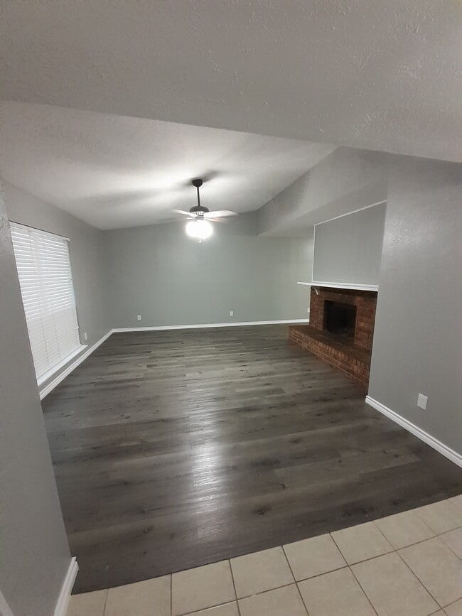 Photo - 9022 Millwood Dr