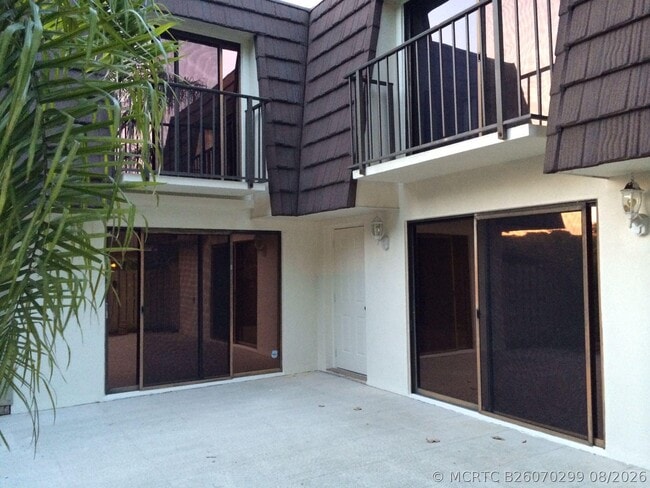 Photo - 8008 80th Way
