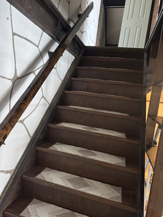 Photo - 571 Martha Ave Unidad 571 B