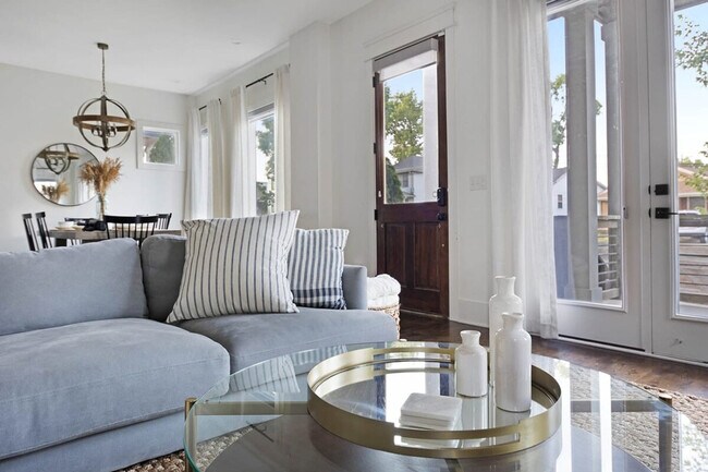 Photo - 923 11th Ave N Unidad ID1043930P