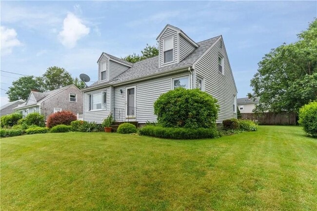 Photo - 55 Douglas Ave